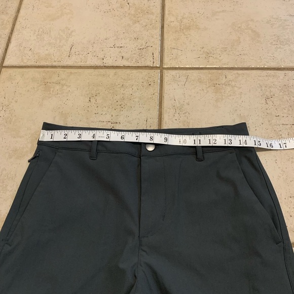 Modern Ambition Men's Slim Fit Performance Pants 30x34 Black/Charcoal - Picture 2 of 5